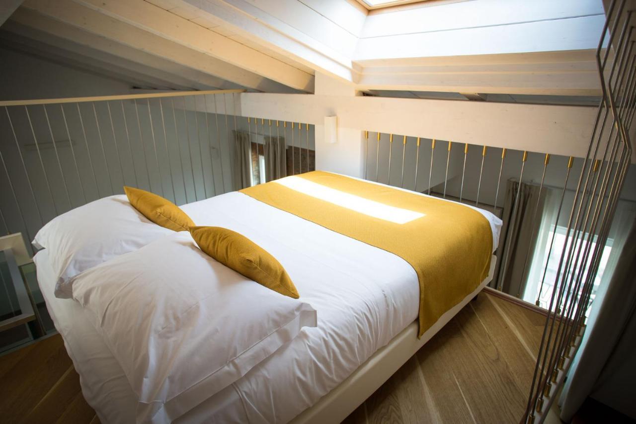 Hotel Ponti Angera Eksteriør billede
