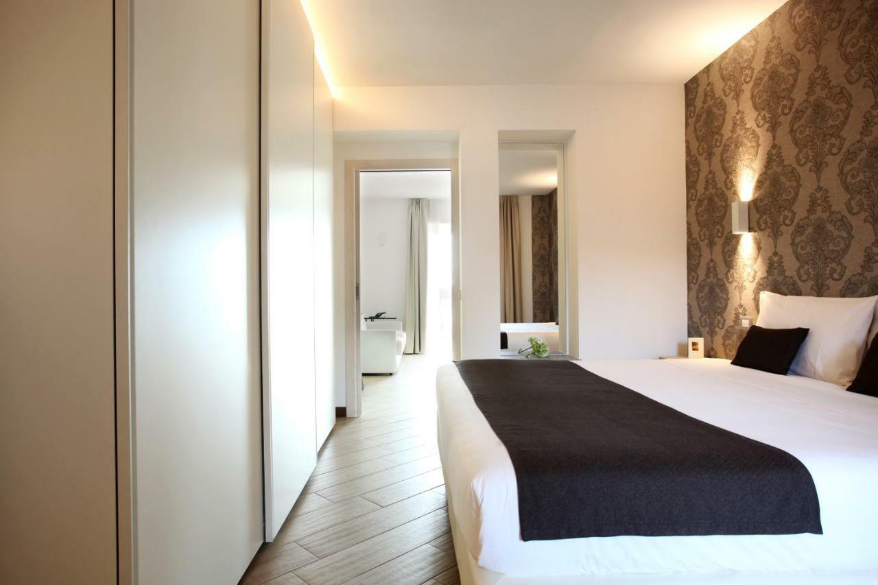 Hotel Ponti Angera Eksteriør billede