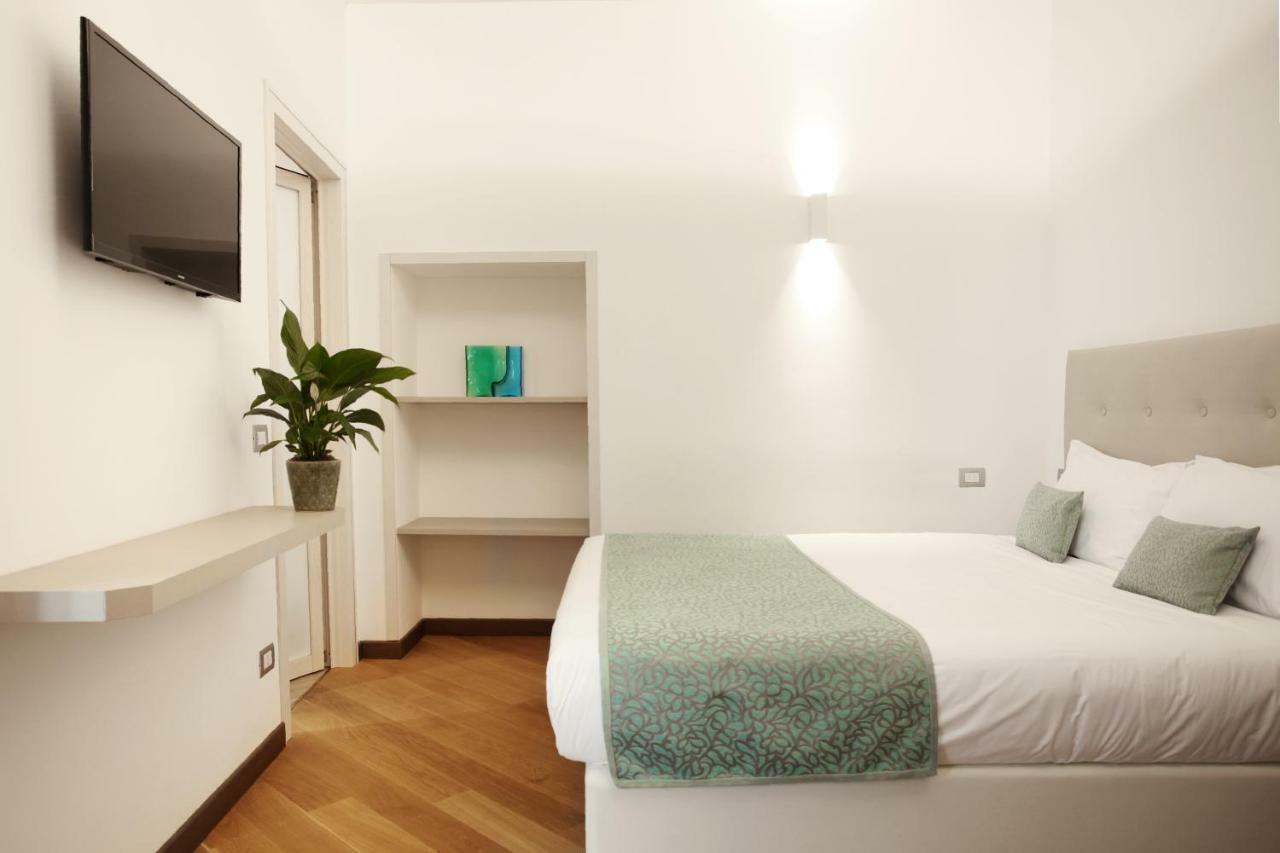Hotel Ponti Angera Eksteriør billede