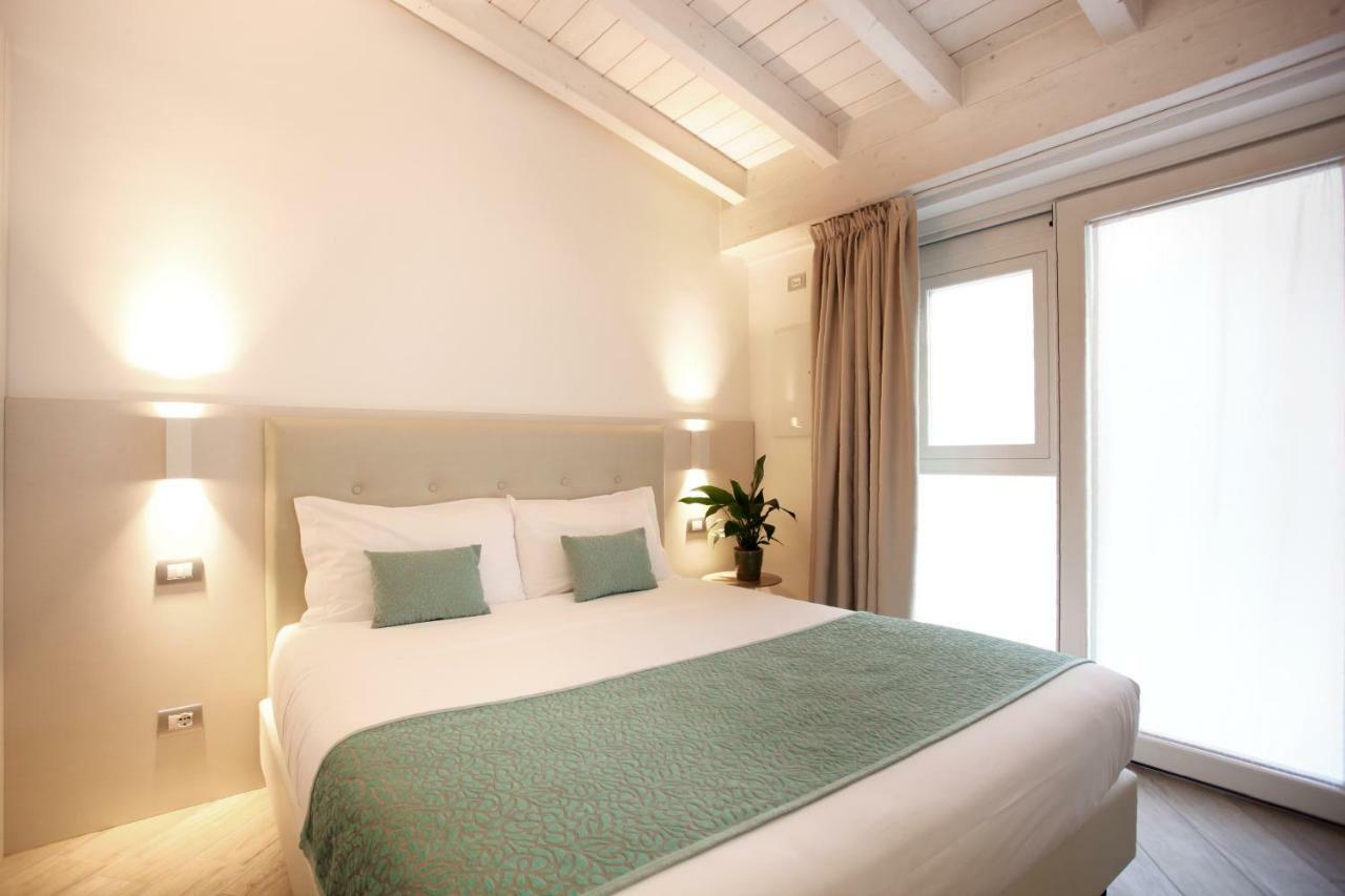 Hotel Ponti Angera Eksteriør billede